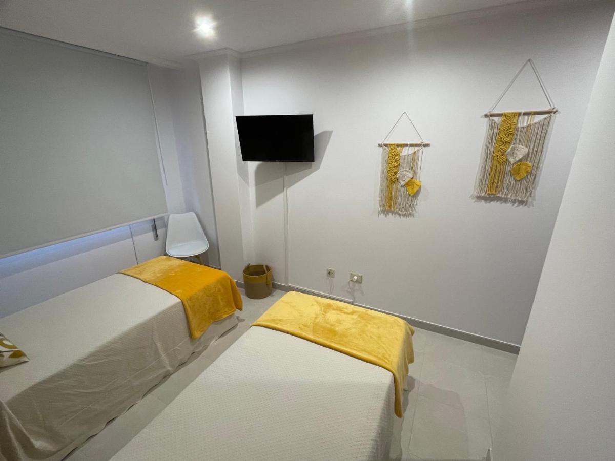 Apartamentos Demar Luis Casais O Grove Exterior photo