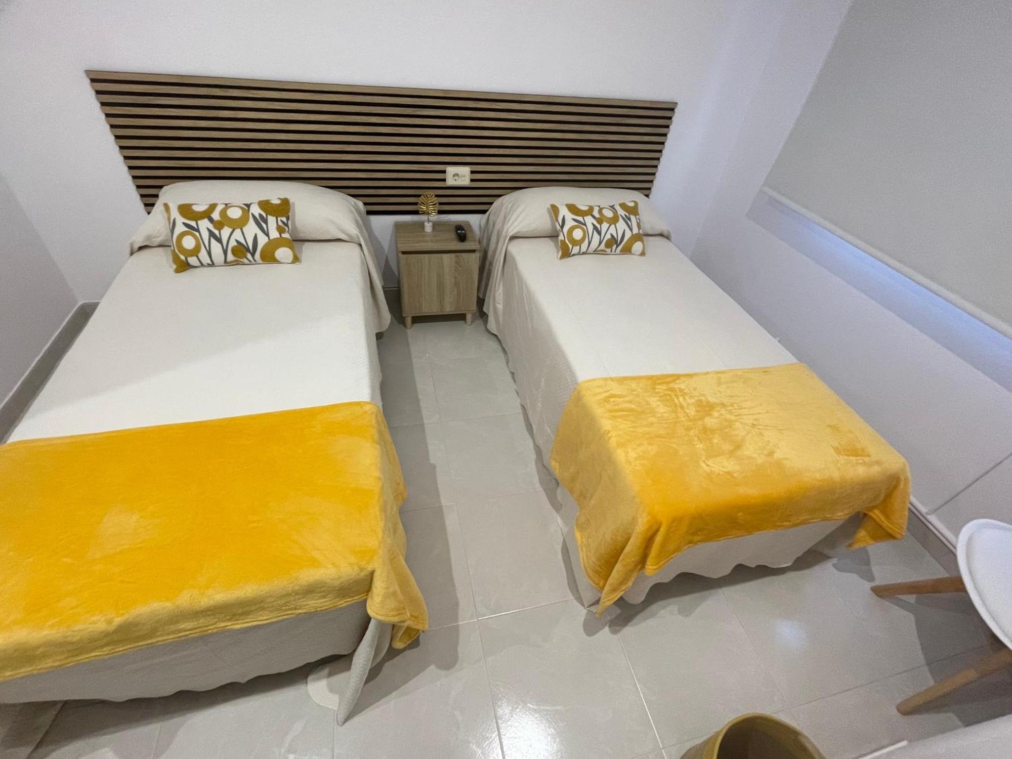 Apartamentos Demar Luis Casais O Grove Exterior photo