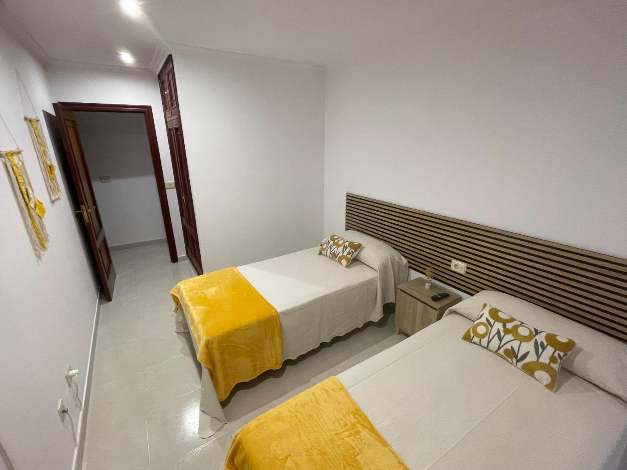 Apartamentos Demar Luis Casais O Grove Exterior photo